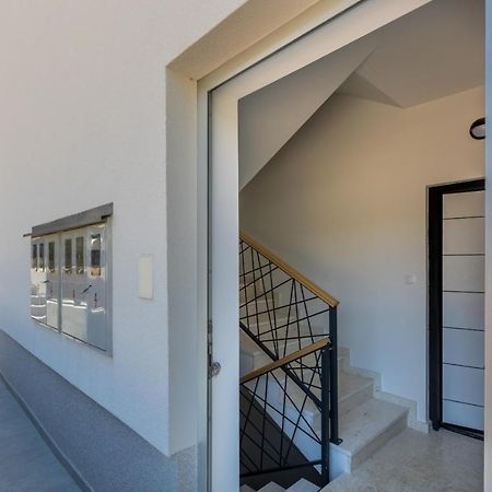 Carpe Diem Luxury Apartments ロゴズニッツァ エクステリア 写真