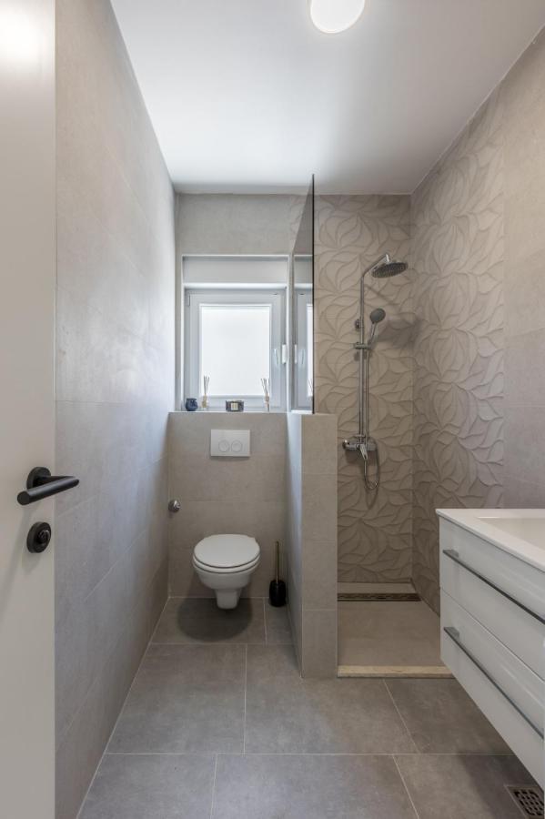 Carpe Diem Luxury Apartments ロゴズニッツァ エクステリア 写真